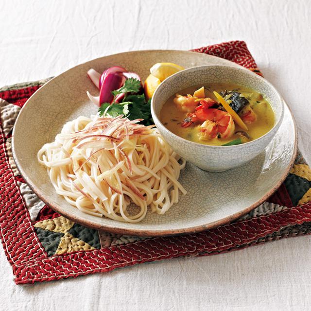 画像: エビのココナッツカレーのつくり方