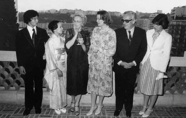 画像: いつも見守ってくださったモナコ公国・グレース妃と。1975年、文化庁芸術家在外研修員としてモナコに滞在