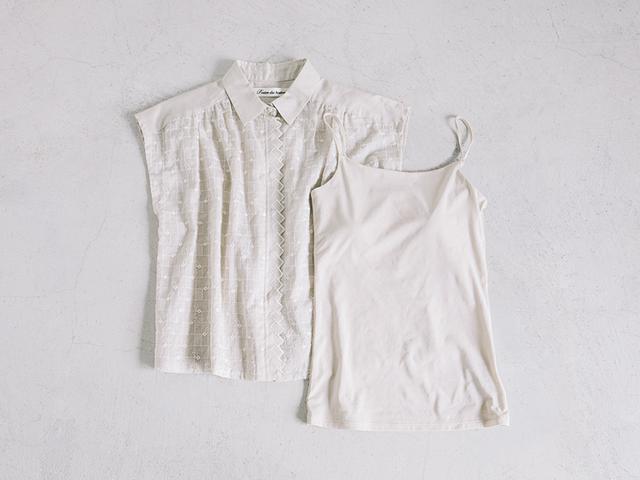 画像: ブラウス¥21,000/ポルテ デ ブトン