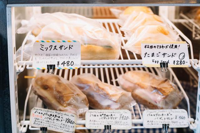 画像: 鹿児島「ふくどめ小牧場」のハムをはさんだバゲットサンドもおすすめ