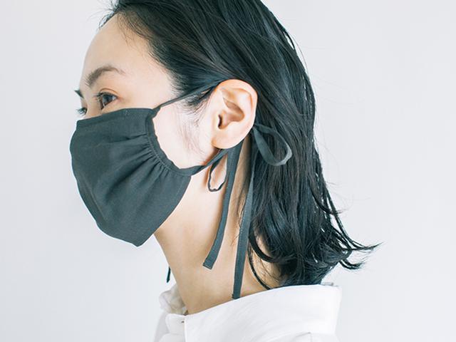 画像: ちょう結びをしたひもが、アクセサリーのようで上品な華やかさが。左右のひもを後頭部で結び、着けることもできる
