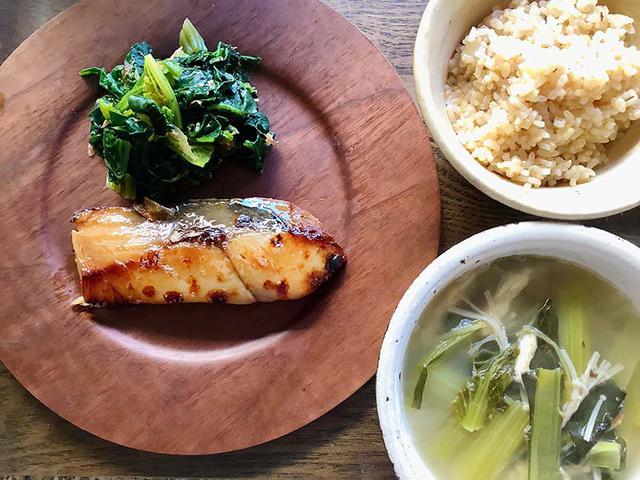 画像: 「玄米ごはんと味噌漬けの魚」 麹のありがたきうま味