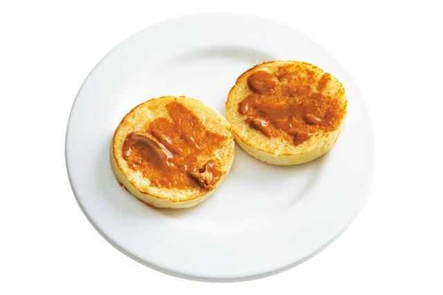 画像: 有塩バターにきな粉を練りこんでパンにぬり、トースト。大豆の風味がしみじみおいしい!お好みできび砂糖などで甘みをプラスするのもおすすめ