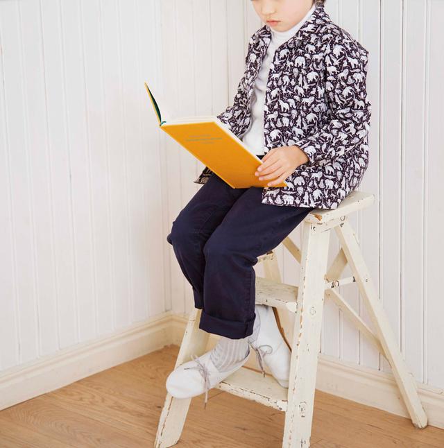 画像: 帆布のジャケット風長袖シャツ:帆布のなかでは、比較的やわらかく、ミシンで縫える11号でシャツを。やわらかいとはいえ、帆布のしっかりした風合いでジャケットのよう。シャツを縫う手軽さで、ジャケット風のお出かけ着をつくれます。