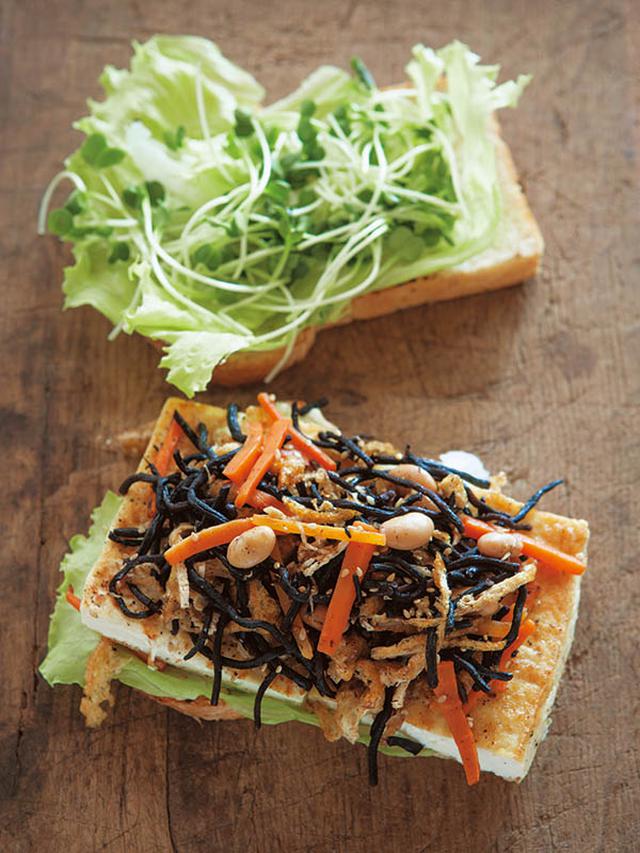 画像: グラハム入りイギリスパンでつくった「豆腐ステーキとひじきの炒めサラダのサンドイッチ」