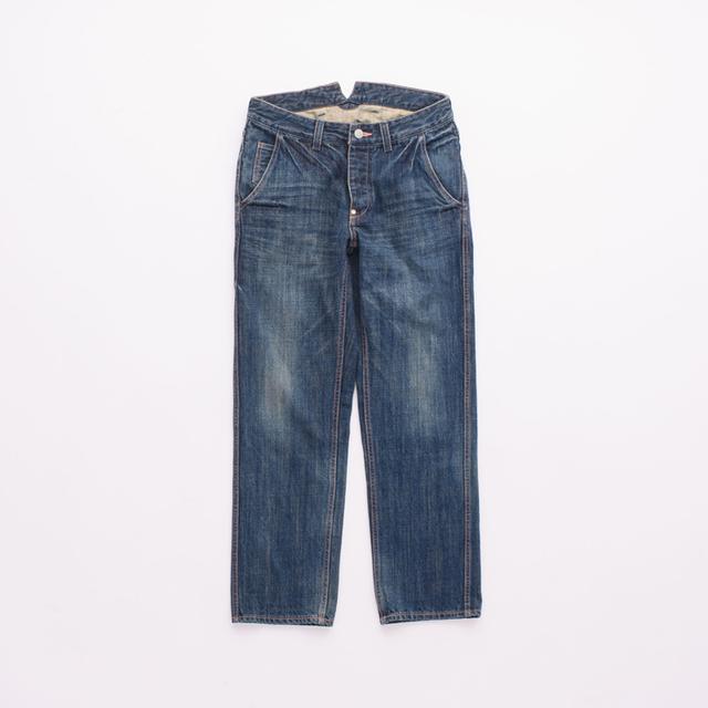 画像: デニムパンツ ¥18,000/ヴェリテクール