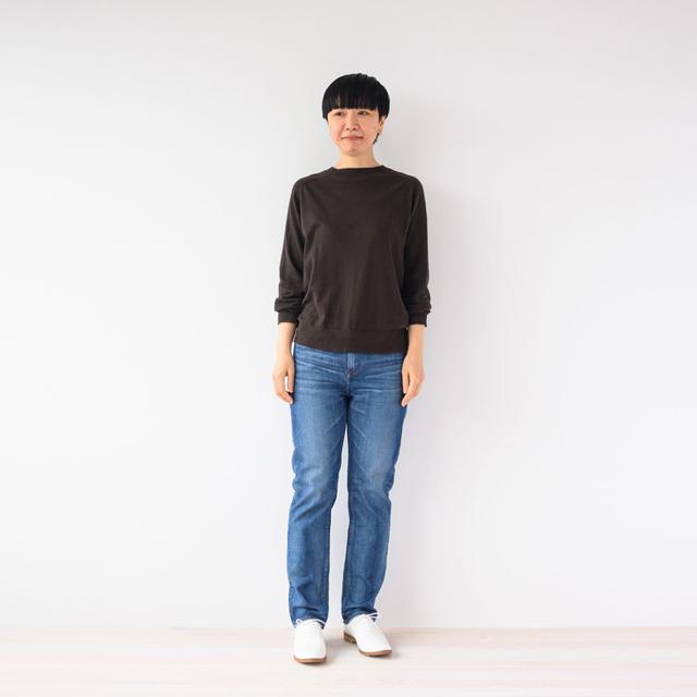 画像: レースアップシューズ ¥19,000/マーガレット・ハウエル アイデア(モーダ・クレア) ニット/スタイリスト私物