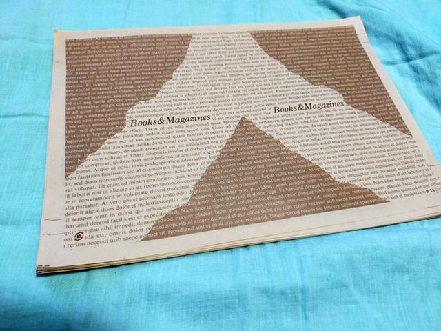 画像: 「bookgoods.jp」で購入している書皮。薄くて掛けやすいです。