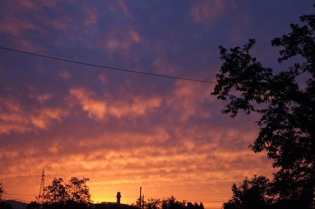 画像: ある秋の日の美しい夕焼け