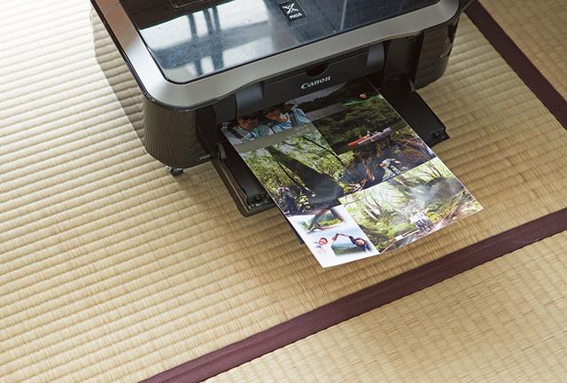 画像: コラージュ作業はエクセルを使って