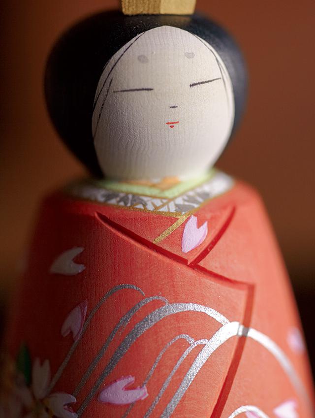 画像: 少しほほ笑んでいるかのように見える顔