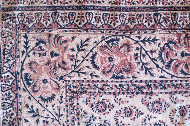 画像: インドで生産されたと思われる(20世紀?)、手描きのペルシア更紗。ペルシアでは、インドから技術が伝わって紀元前2000年ごろから更紗が染められていたと言われている