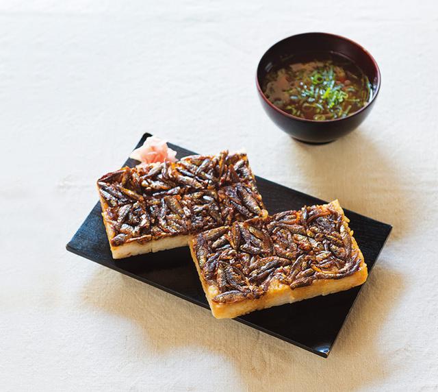 画像: もろこ寿司と赤だしの味噌汁
