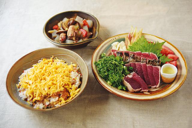 画像: 上から時計回りにぐる煮、かつおの塩たたき、五目寿司