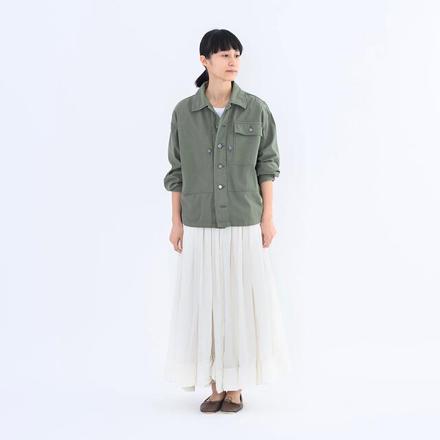 画像: ◆ カーキのシャツブルゾンに