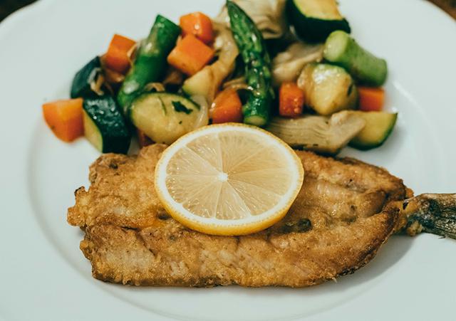 画像: SEGUNDO PLATO 二皿目 鰯のピカタ