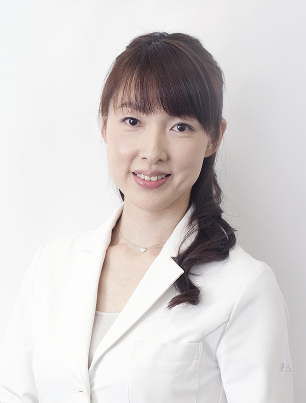 画像: 「からだ元気コース」と「リカバリーコース」を監修した吉形玲美医師。産婦人科の臨床現場で、女性医療・更年期医療の臨床研究に携わってきました