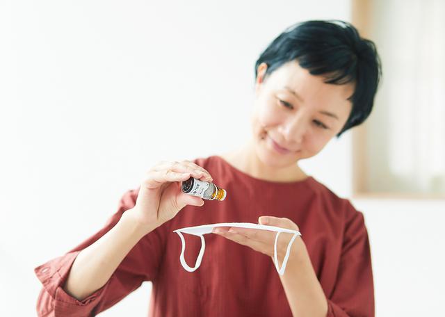 画像: のどのケアをする