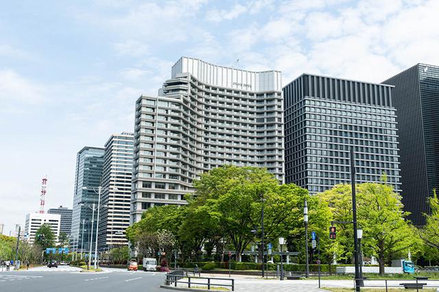 画像: 都心の一等地に堂々とそびえる「PALACE HOTEL TOKYO」外観