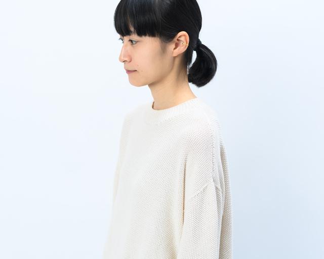 画像: 横から見たところ(肩ラインを後ろにずらしたとき)