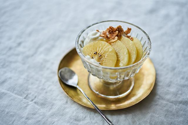 画像: ヨーグルトクリームの小さなパフェのつくり方