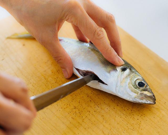 画像3: あじの下処理(煮魚用)