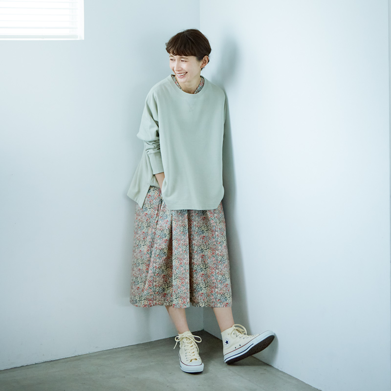 画像: 11月号「ラペルVネックワンピース」