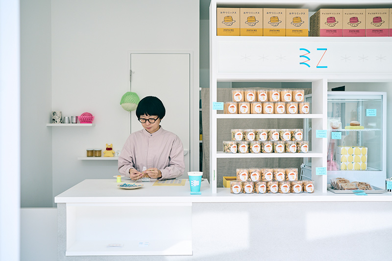 画像: 料理家・なかしましほさんが鎌倉で始めた“おやつと雑貨”の小さなお店「あまいみせ ミニ」を訪ねて。50代だからこそはじめられた、やりたいこと、好きなこと