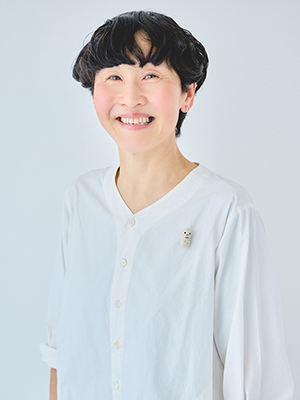画像: 〈下段〉 針やハサミなど