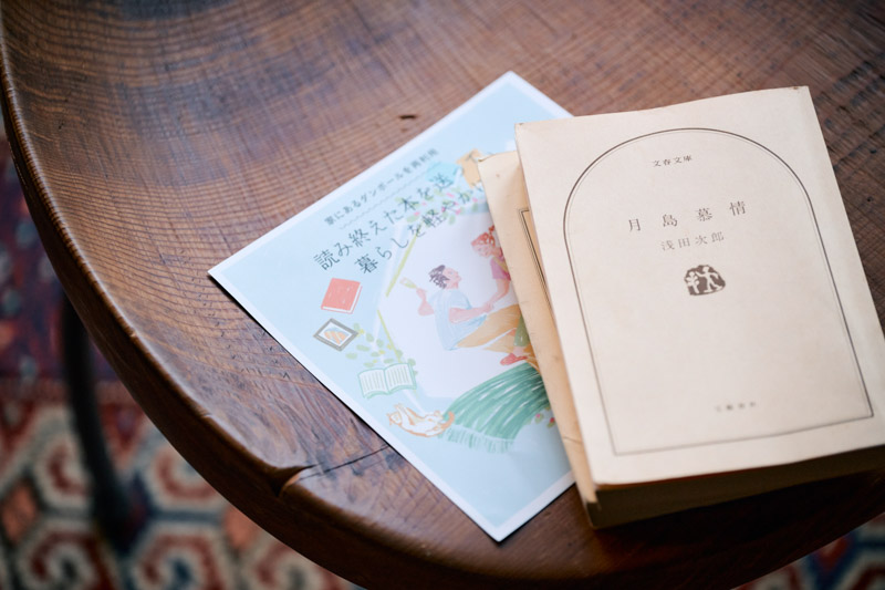 画像: 古本もよく買います。読み終えたら段ボール箱に詰め、引き取りに来てくれる宅配買い取りで、次へバトンタッチ。『バリューブックス』がいいみたい、と