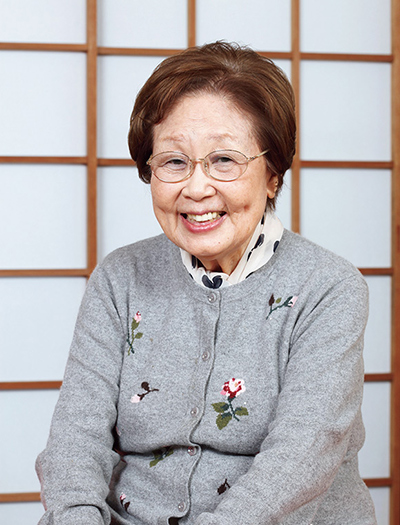 画像: 落語家の妻として、長年一門を支えてきた海老名香葉子さん。同時に、平和の尊さを訴える文筆活動や講演会も精力的に行ってきた