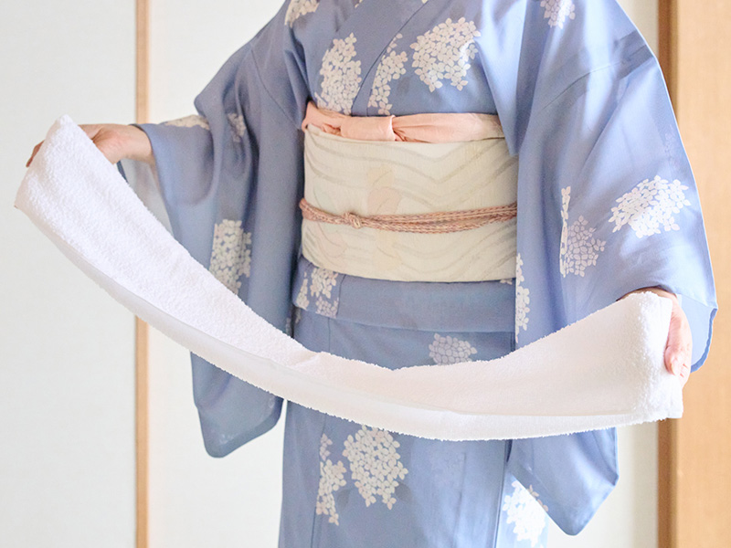 画像2: はじめての「浴衣の着付け」自分で着られる基本のステップ。補正から帯結びまでをていねいに解説/着物コンサルタント・熊谷宏子さん