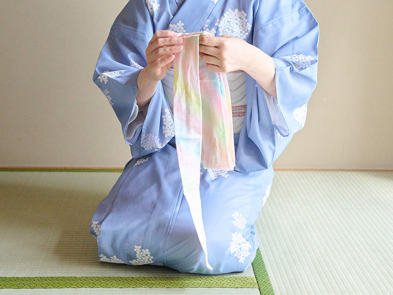 画像: 伊達締めのたたみ方