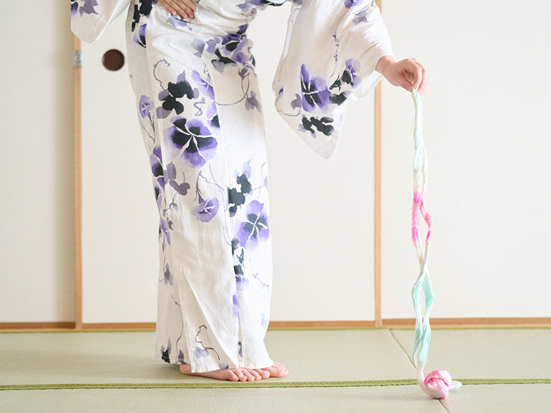 画像5: 浴衣の合わせを決める