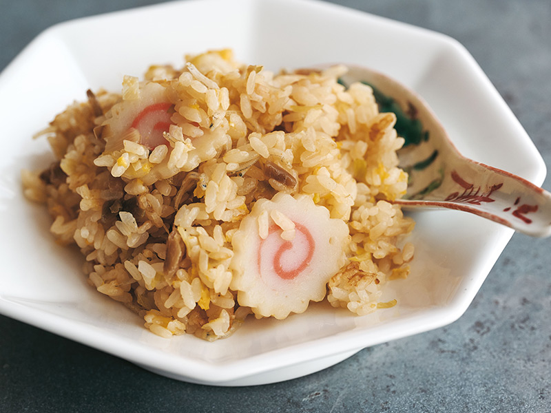 南極・昭和基地の定番！炊飯器でかんたん「炊き込みチャーハン」のつくり方。暮らしに役立つおいしく食べきる南極レシピ／第57次南極観測隊の調理隊員・渡貫淳子さん