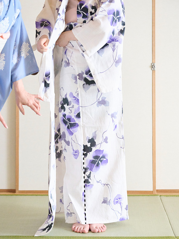 画像1: 浴衣の合わせを決める