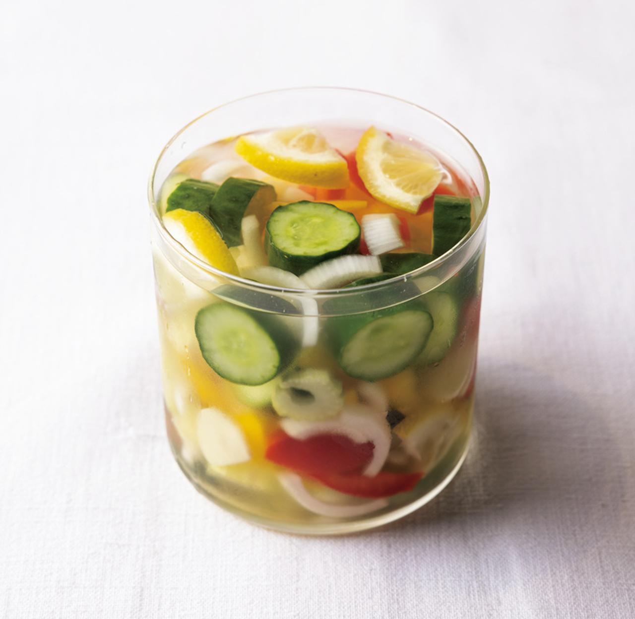 画像: レモンと塩のかんたん「夏野菜ピクルス」のつくり方と“カレーに合う”ヨーグルトサラダのアレンジレシピ／エリックサウス・稲田俊輔さん - 天然生活web