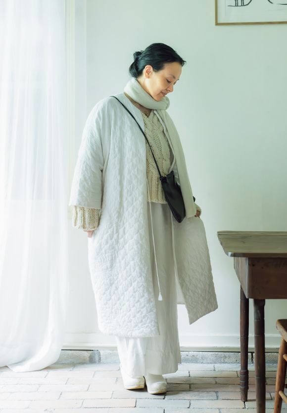 画像10: ライアー奏者・山下りかさんの「春夏秋冬」コーデ術。素材感や色合いの違いを楽しむ“重ね着”のバリエーション