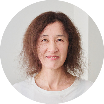 画像1: 「くせ毛」に悩む“50代女性”がプロの施術で変身！大満足のビフォーアフター。エレガントな大人のスタイルが完成／くせ毛専門スタイリスト・久美子さん