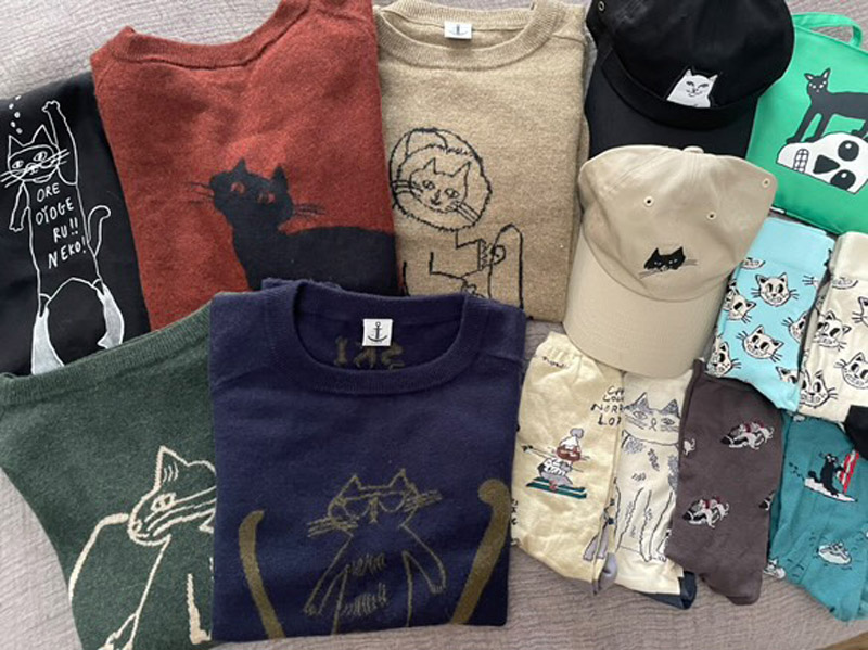 画像: かわいい猫のイラストが入った、お洋服やくつ下、キャップ......(ほんの一部です)