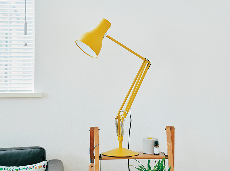 画像: 「マーガレット・ハウエル」のデスクライト