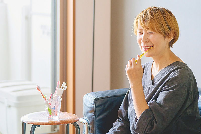 画像: 「半年間、歯磨き指導を受診。磨き残しのチェックを重ね、やっとまともに磨けるように。歯磨きってこんなに難しいのか!」