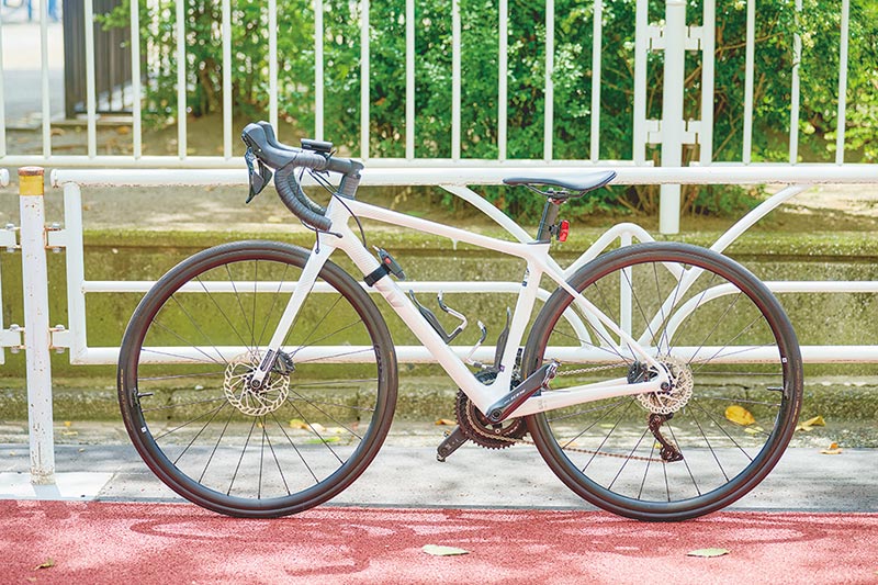 画像: 「ジャイアント」製の自転車。軽く坂もラクラクなのが決め手