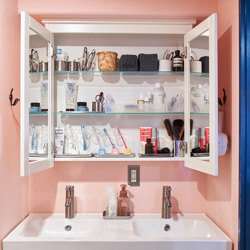 画像: 用途ごとにトレーに分類してセットすると、家族が多くても混乱は起きない