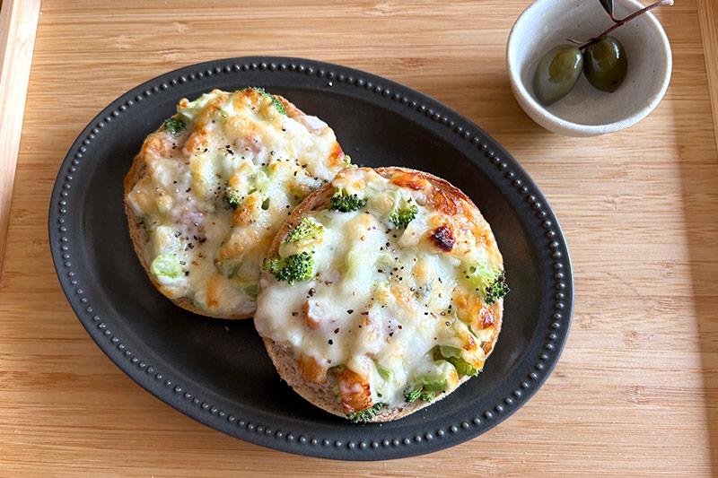 画像: 「ちくわとブロッコリーのイングリッシュマフィン」のつくり方