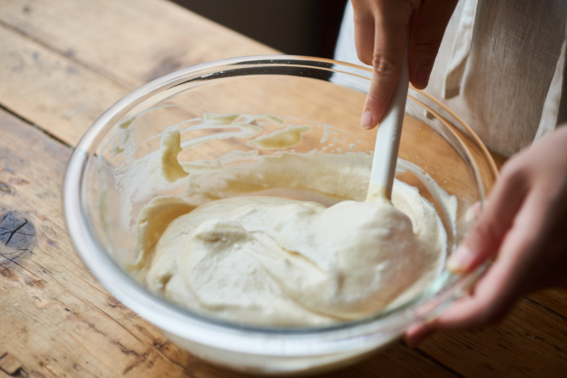 画像5: ほっとするやさしい甘み「甘酒ヨーグルトスフレケーキ」のつくり方。しゅわっととろける軽やかなケーキ|榎本美沙の発酵暮らし