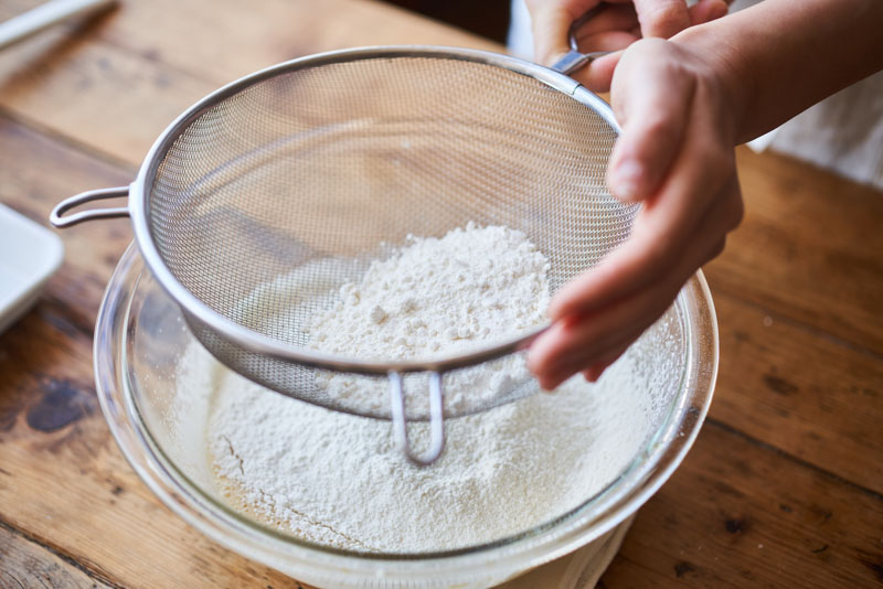 画像7: 旬のりんごでやさしいおやつ「甘酒りんごマフィン」のつくり方。たっぷり詰まったりんごがうれしい季節の焼き菓子｜榎本美沙の発酵暮らし