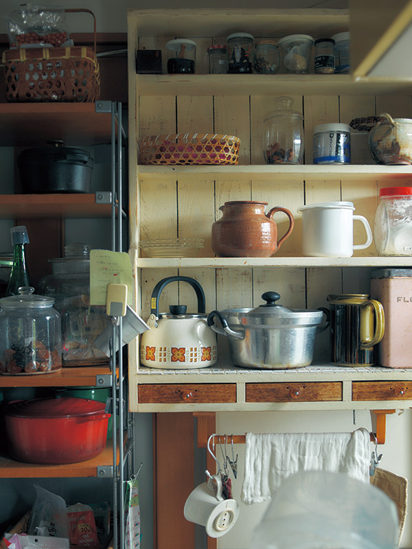 片づいている「台所」に共通する収納ルールとラベリングの工夫。自分に合ったスタイルで“収納迷子”からの卒業/文筆家・大平一枝さん