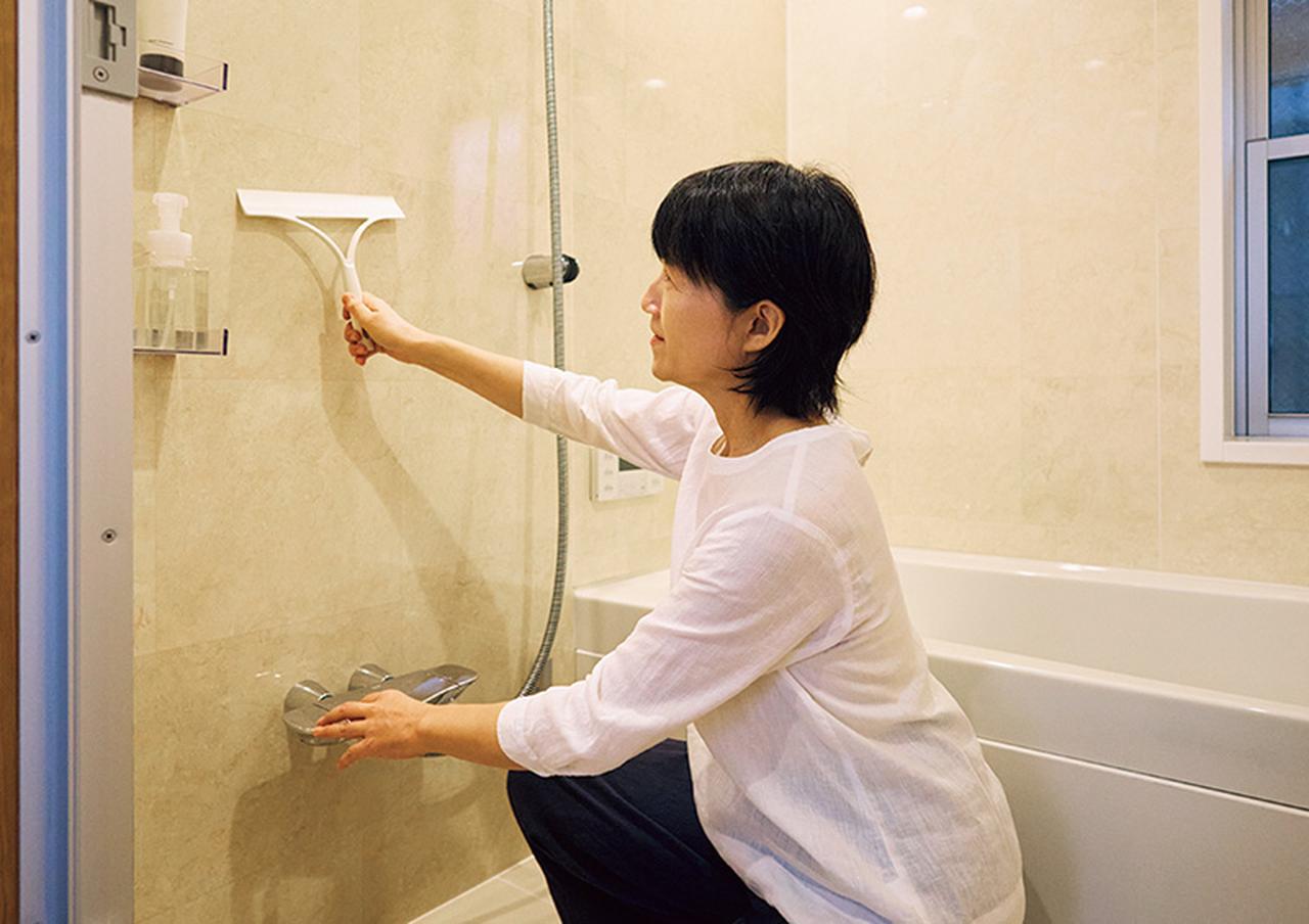 画像: 文筆家・青木美詠子さんの「汚れをためない」掃除のコツ3選。汚れがたまらず拭きやすい“無印良品”の収納ケースは25年以上愛用 - 天然生活web