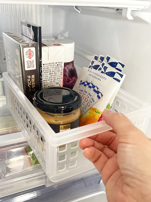 画像: 使いやすい冷蔵庫のルール 05 まとめたいものは、ゆるくまとめる